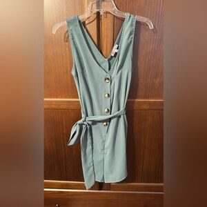 Elegant Sleeveless Green Romper